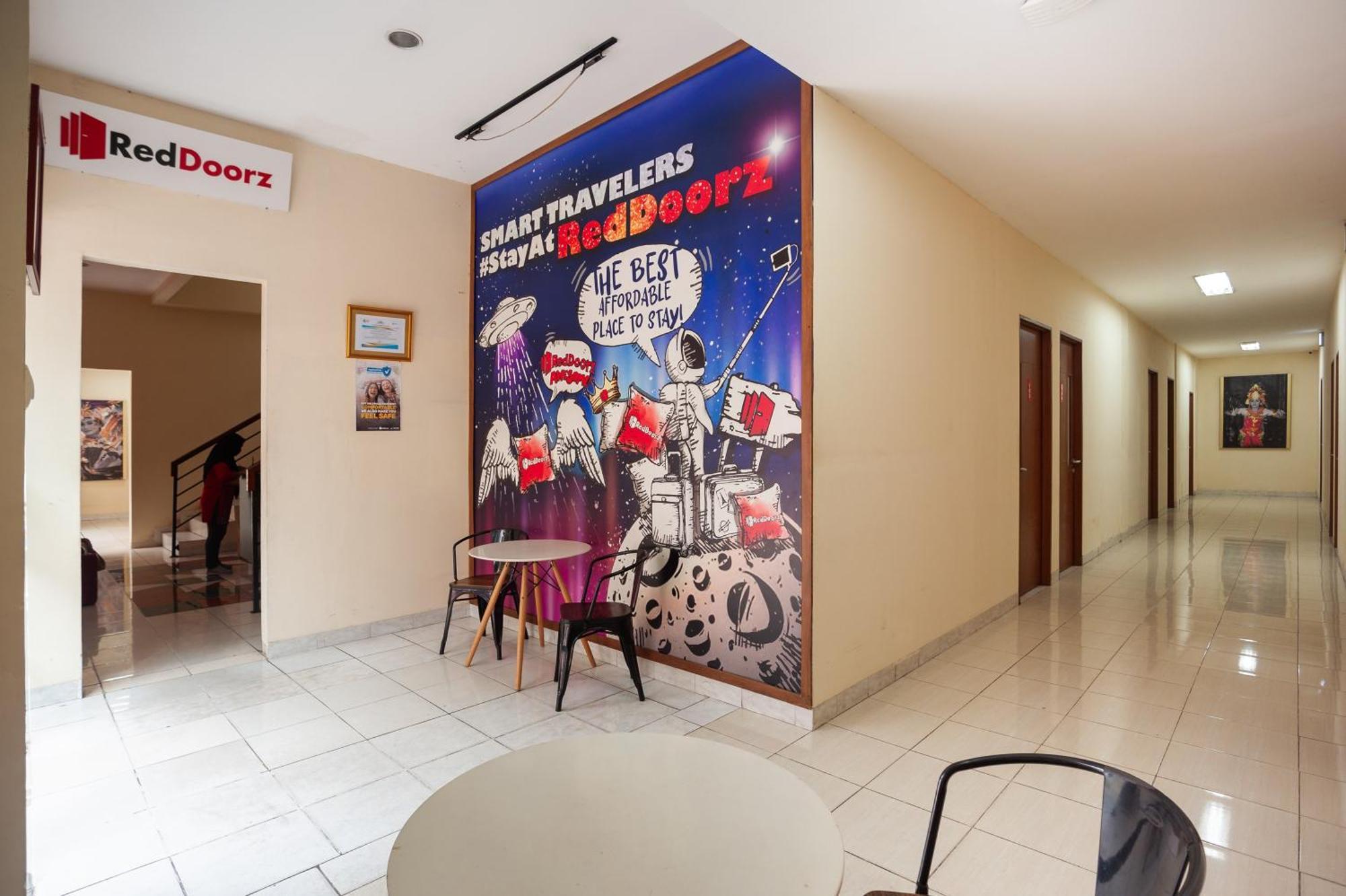 Reddoorz Plus Near Plaza Blok M Jakarta Exteriér fotografie