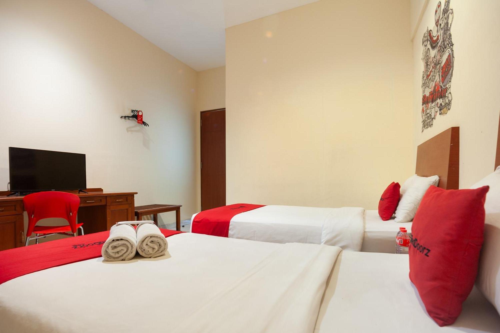 Reddoorz Plus Near Plaza Blok M Jakarta Exteriér fotografie