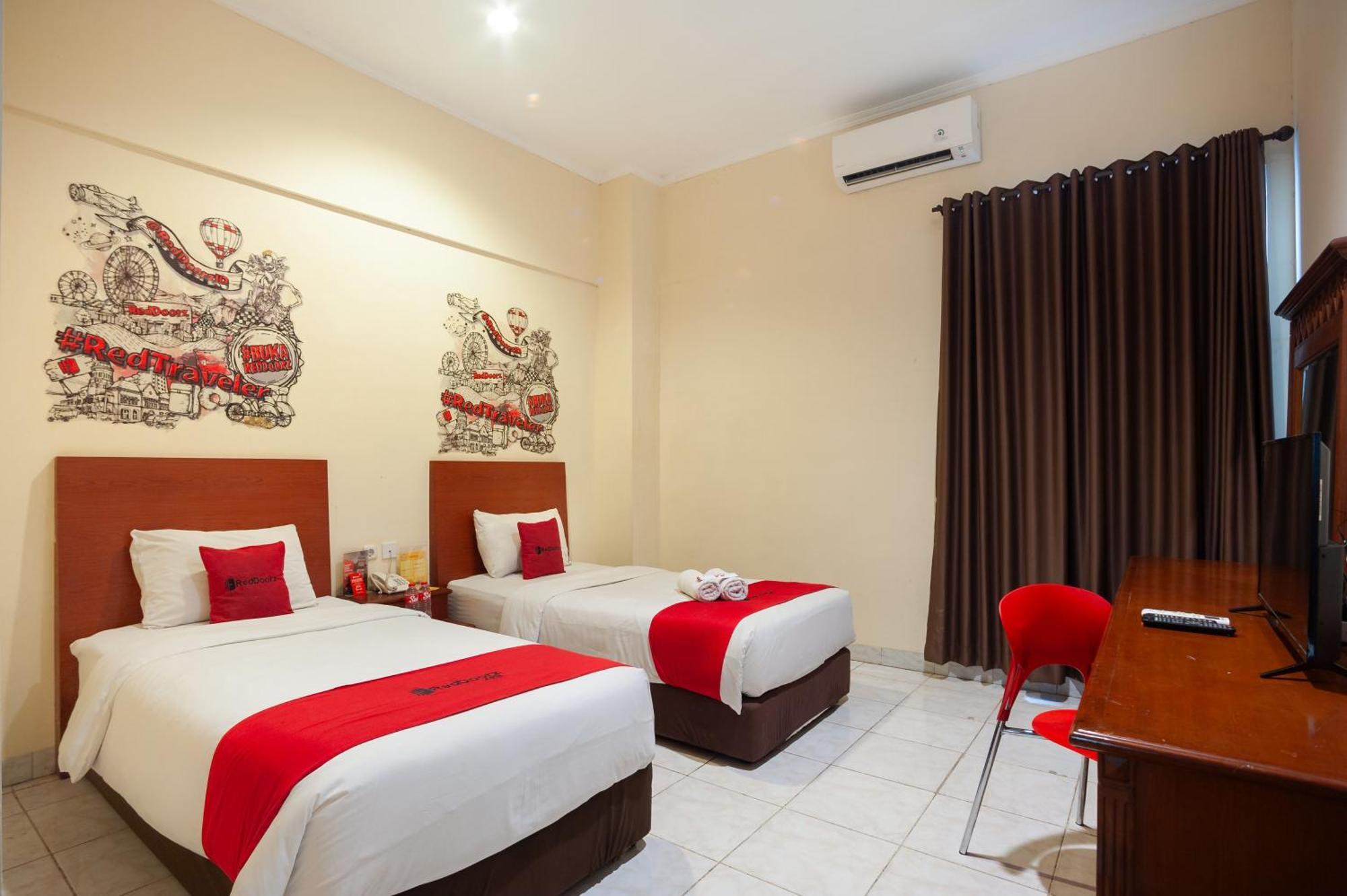 Reddoorz Plus Near Plaza Blok M Jakarta Exteriér fotografie
