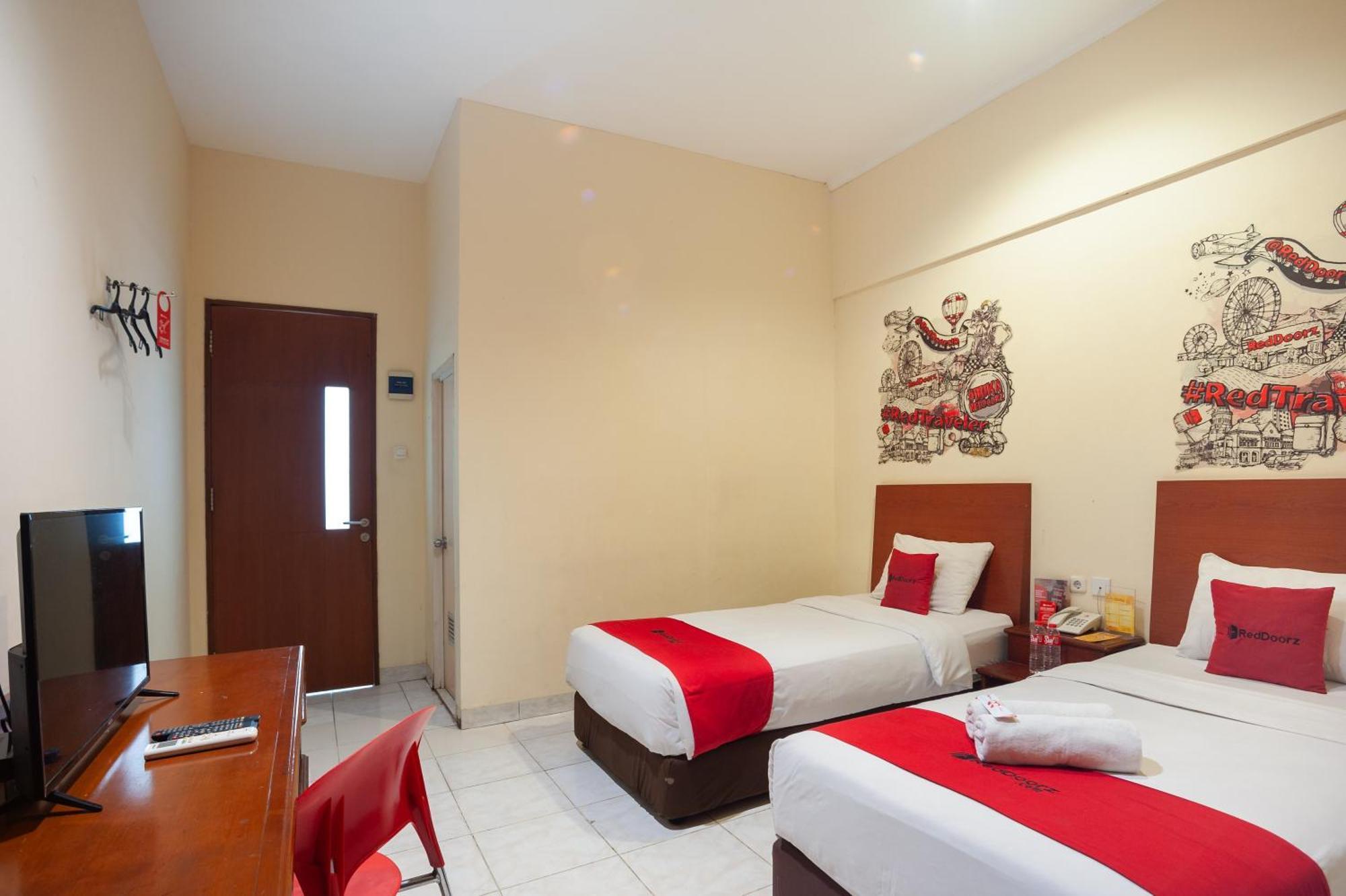 Reddoorz Plus Near Plaza Blok M Jakarta Exteriér fotografie